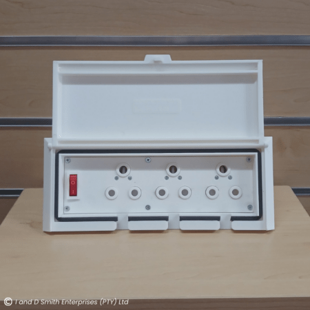 Fredlin - Multiplug - Weatherproof (White)