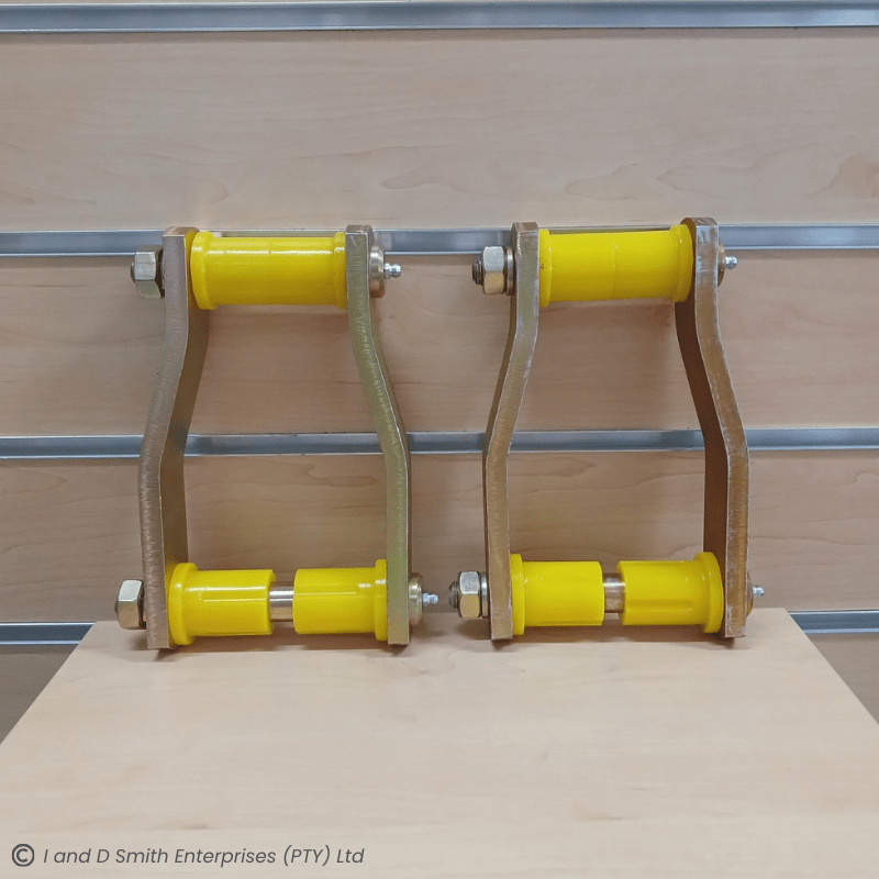D.A.G. - Extended Shackles (Hangers) set Hilux Vigo (2005-2016)